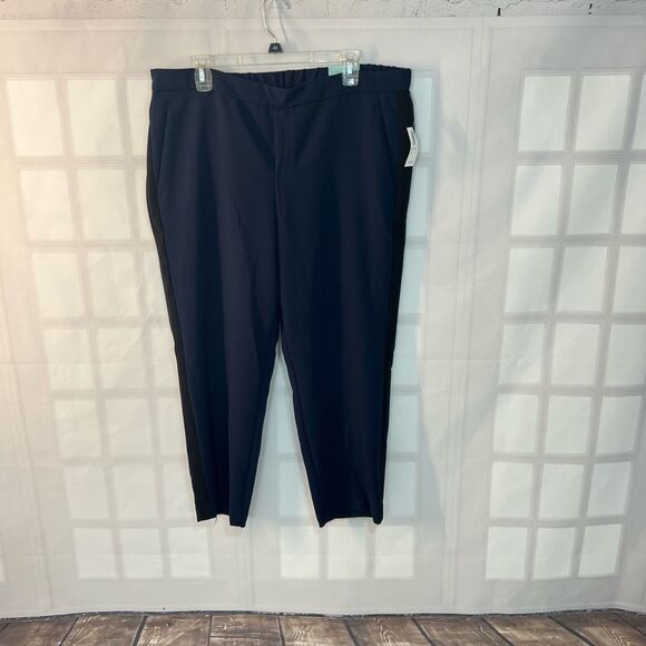Old Navy NWT Black Navy Blue Tuxedo Stripe Flat Front Pull-On Pants Size 16 - Picture 2 of 9